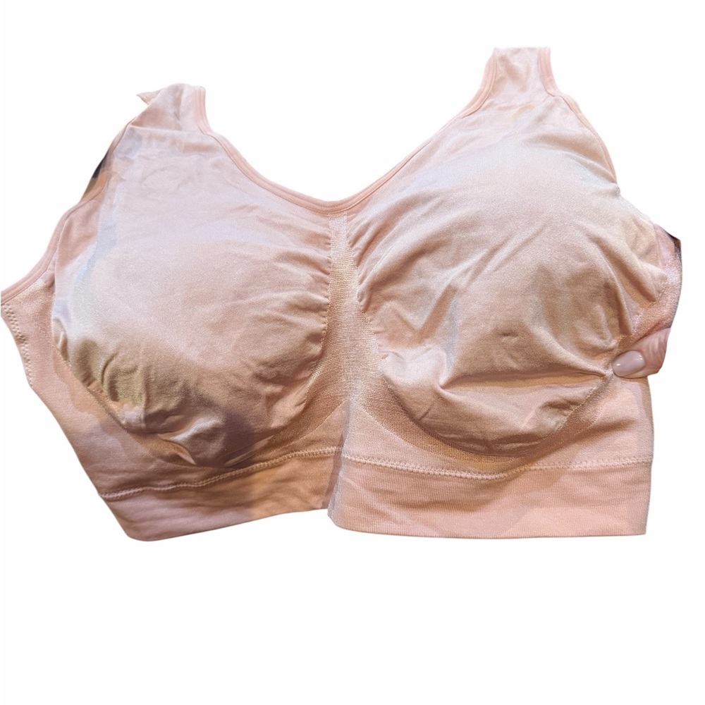True kind Pink Everyday Throw on Wireless Bralette. NWT